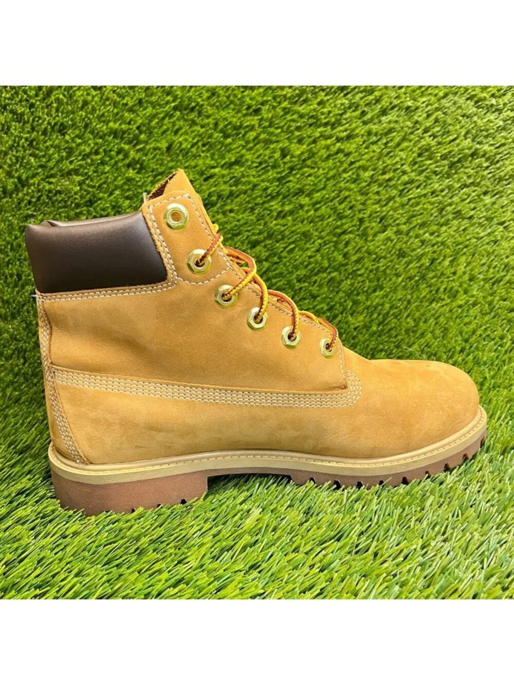 Timberland 6-Inch Premium Boys Size 6.5Y Brown Outdoor Waterproof Ankle Boots